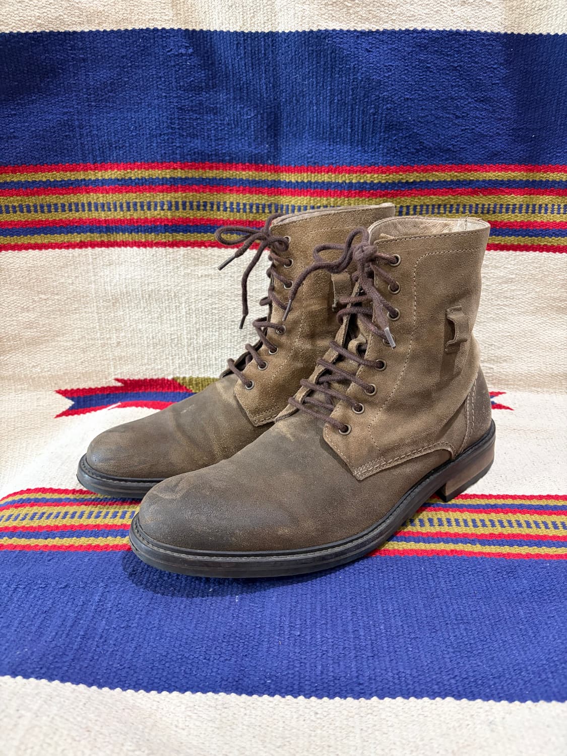 알프레도 배니스터 스웨이드 레이스업 부츠 상품이미지1