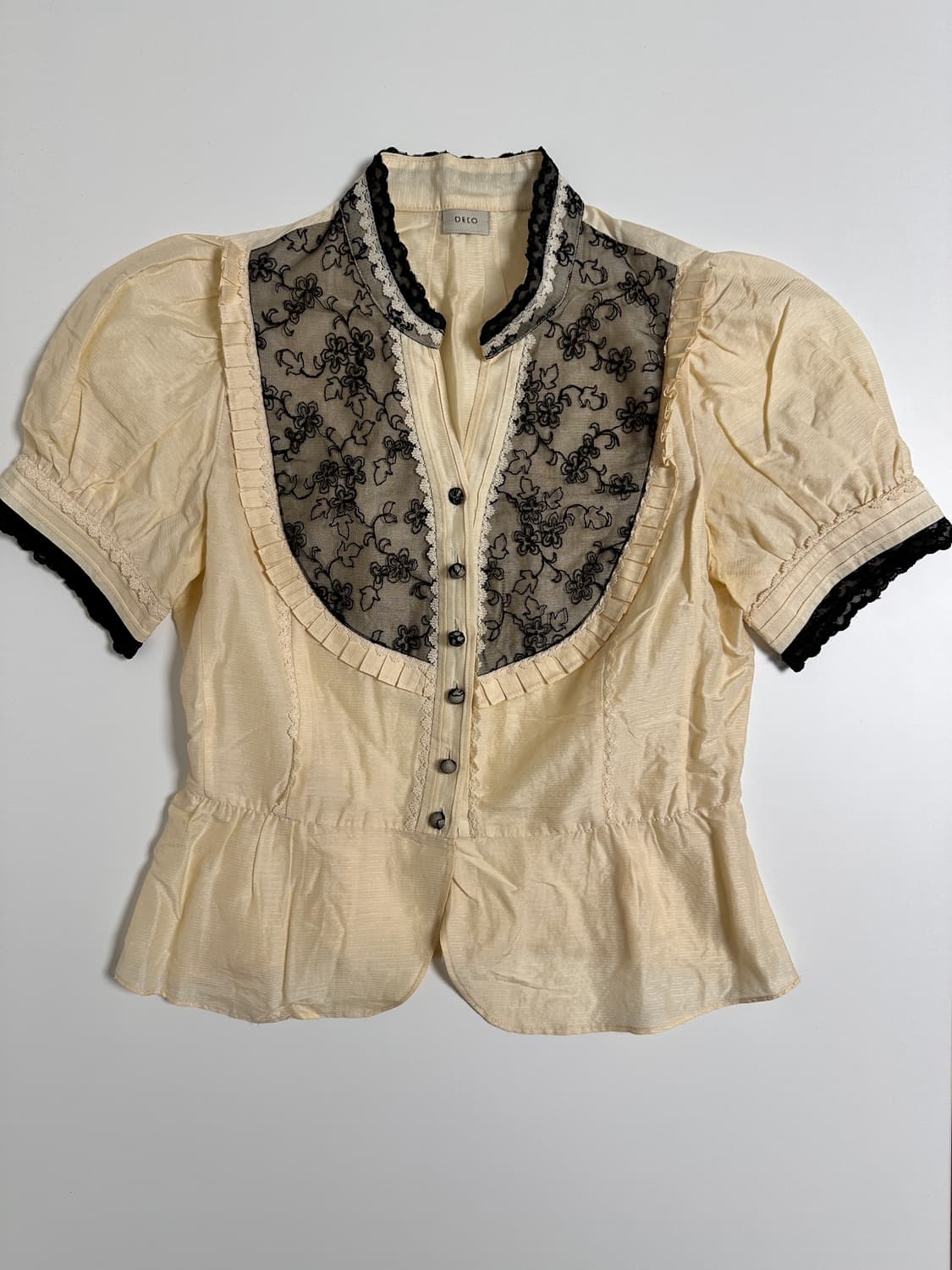 레이스 콩단추 블라우스 상품이미지1