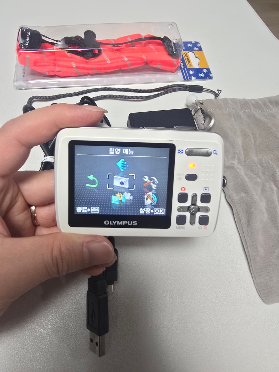 올림푸스 뮤 Olympus stylus 550WP 화이트 상품이미지6