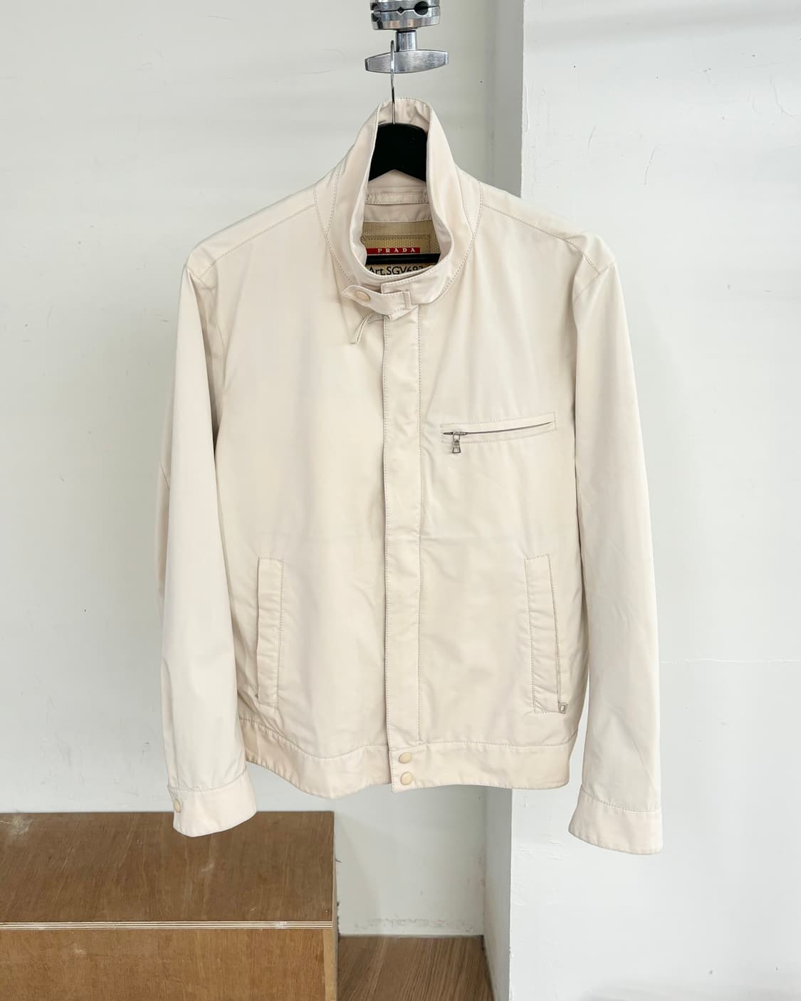 프라다 고어텍스 집업 자켓 상품이미지1