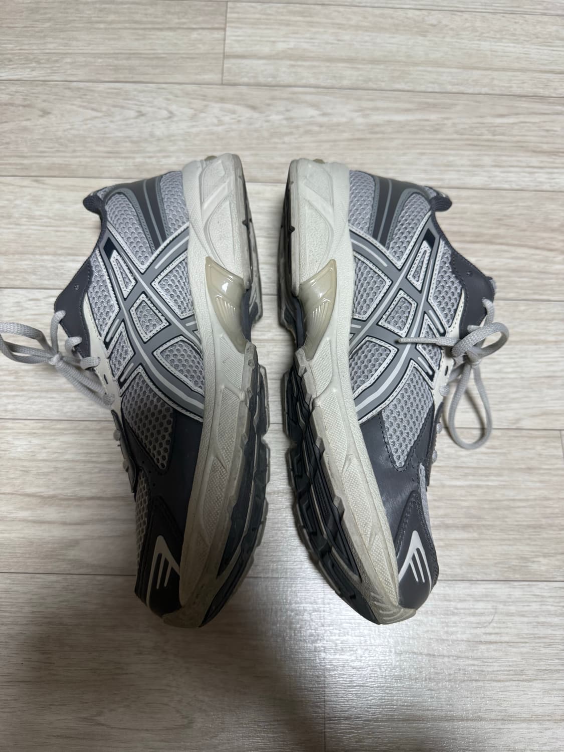 아식스 젤 1130 오이스터 그레이 클레이 그레이 275 상품이미지2