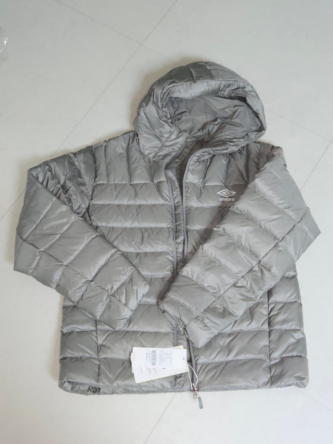 엄브로 경량패딩(95) 새상품 상품이미지1