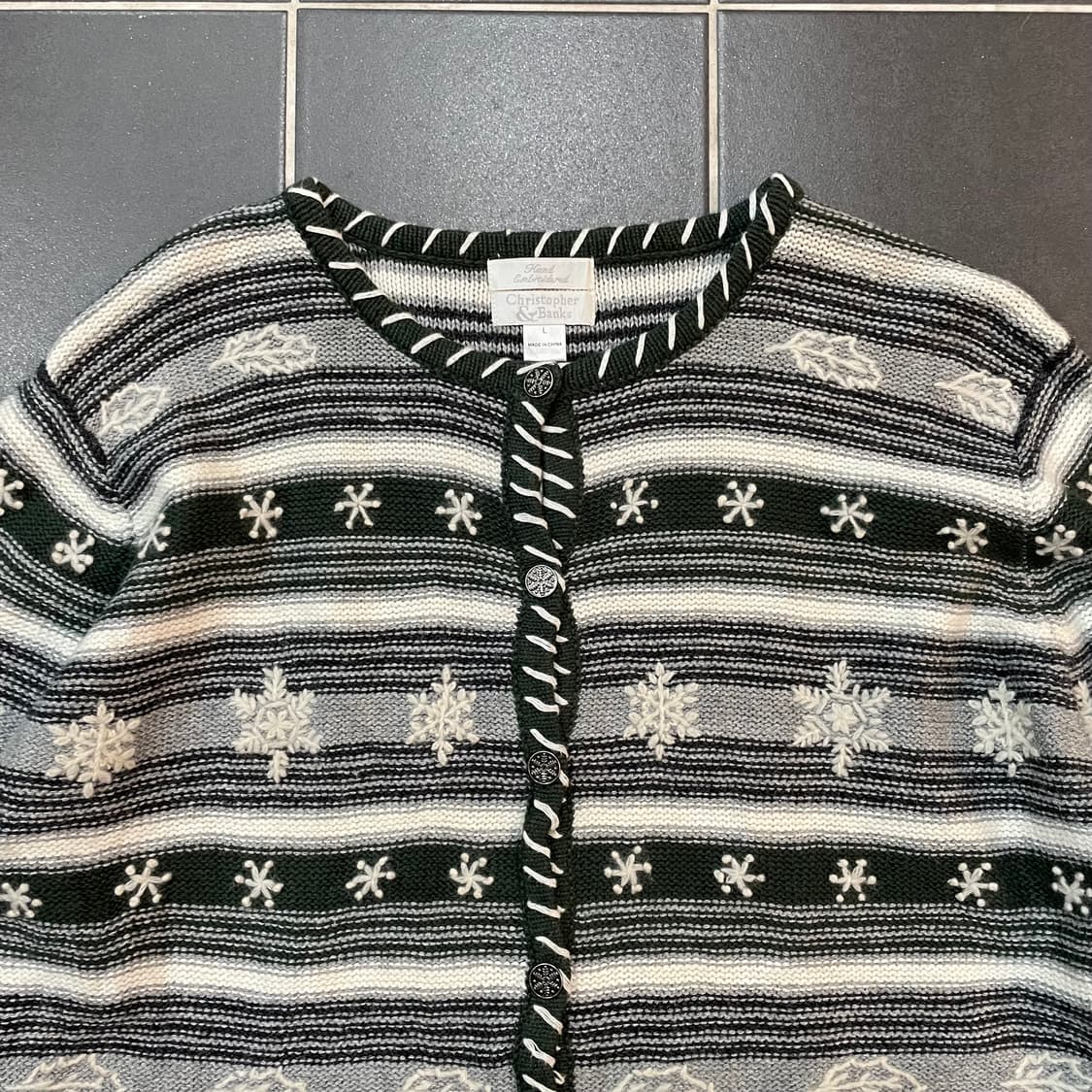 Hand Embroidered cardigan 상품이미지3