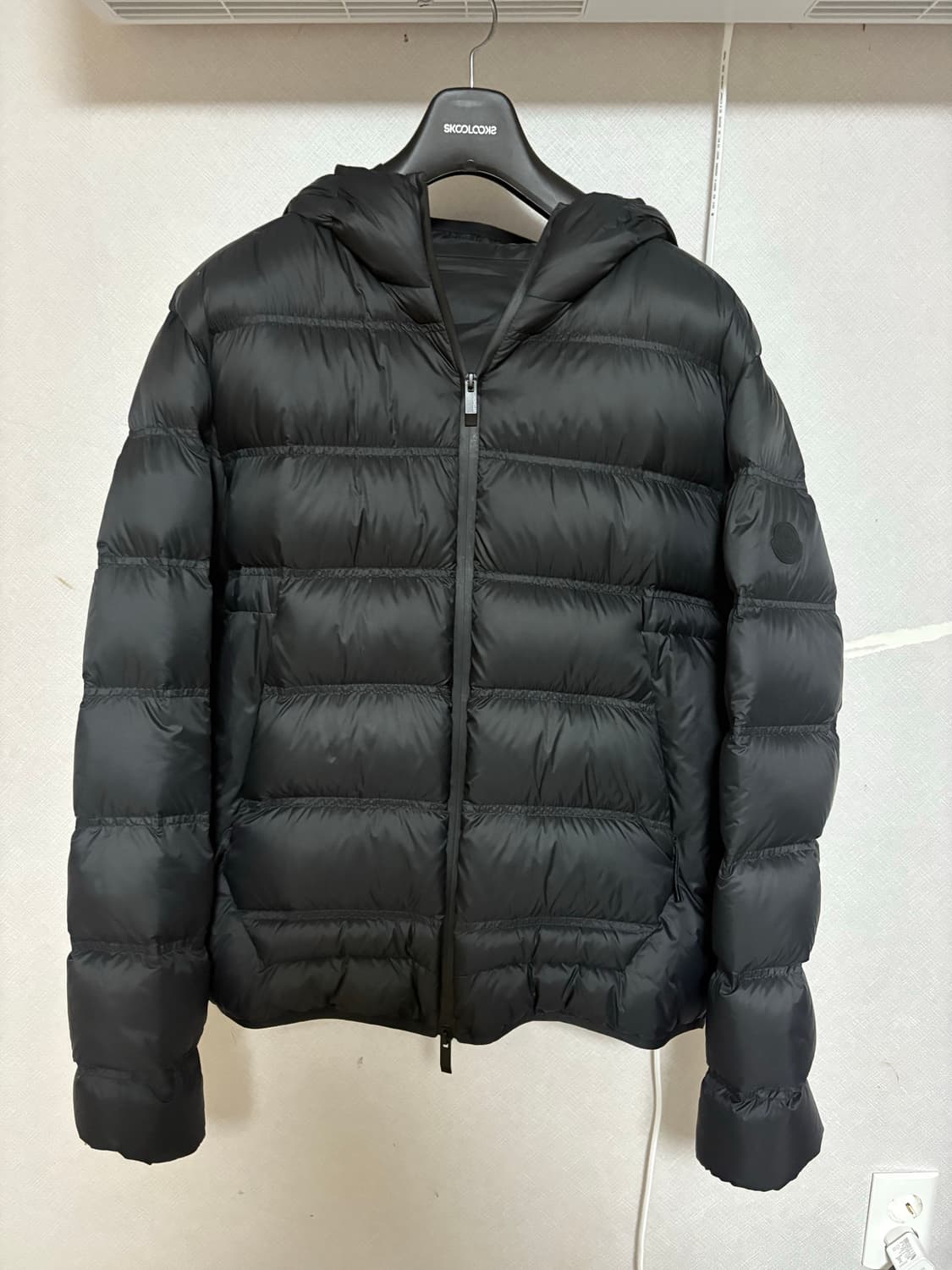 25년식 몽클레어 블랙와펜 패딩 5사이즈 상품이미지1