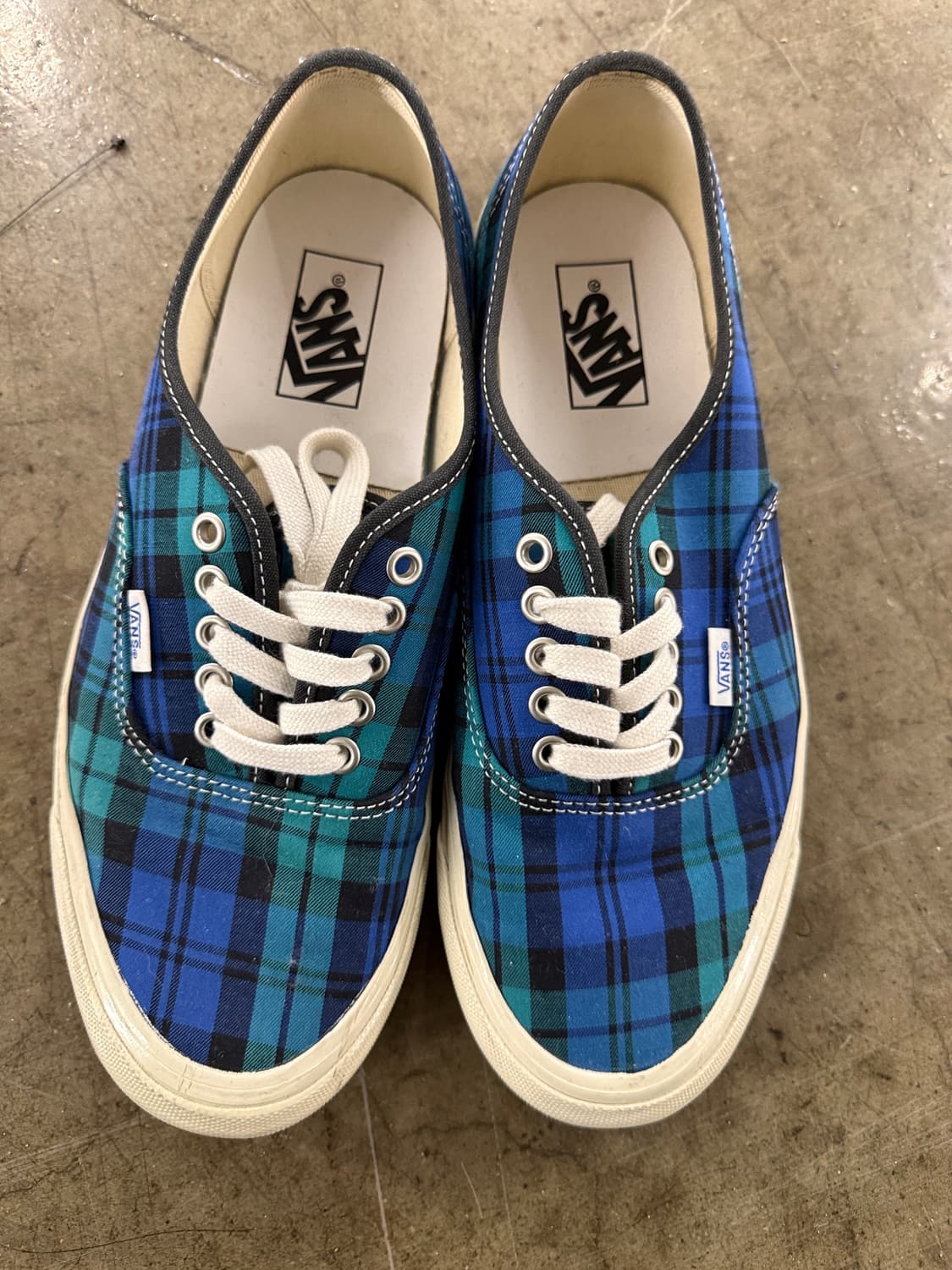 반스 어센틱 44 타탄체크 패턴 스니커즈 상품이미지2