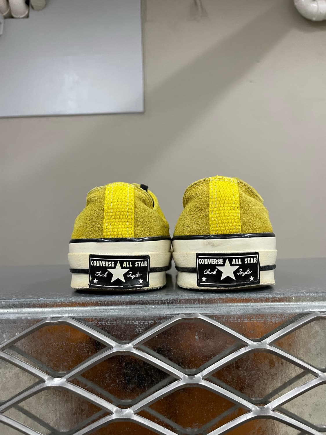 컨버스 척 70 스웨이드 볼드시트론 260 상품이미지3