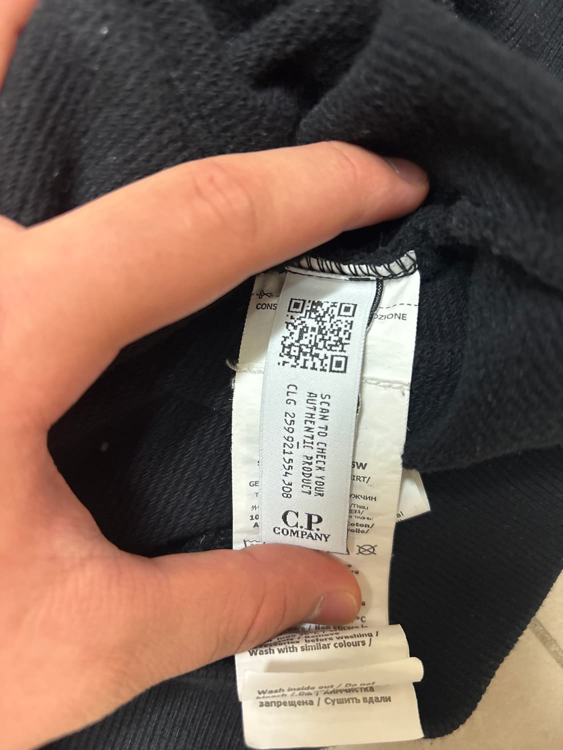 cp컴퍼니 다이애그널 레이즈드 플리스 후드 블랙 상품이미지4