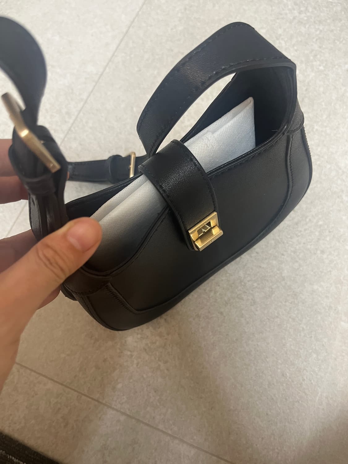 (새상품 상태) 엘레강스파리 보니 러셀러 미니 크로스백 상품이미지3