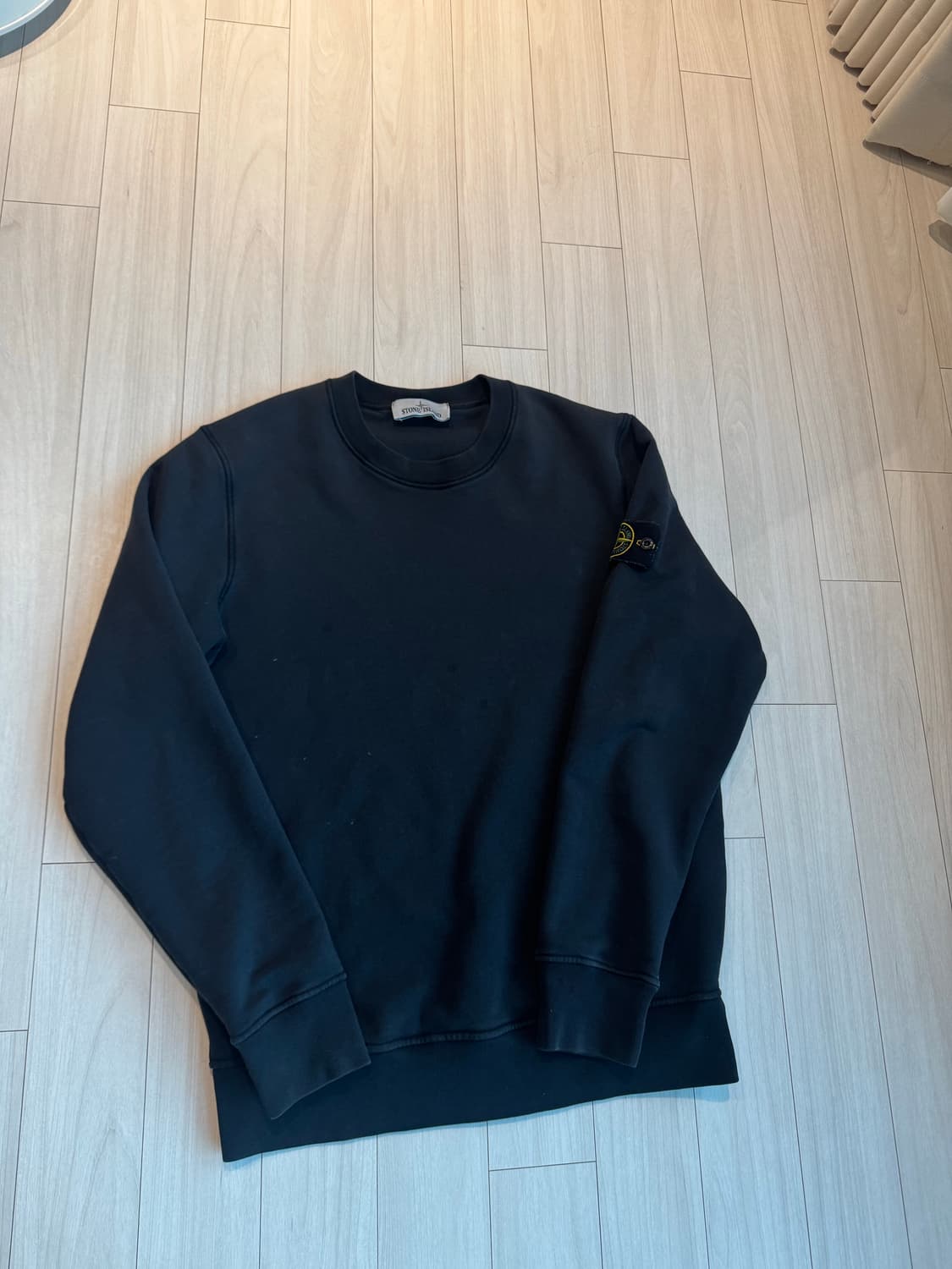 [정품] 스톤아일랜드 블랙 맨투맨 L 상품이미지1