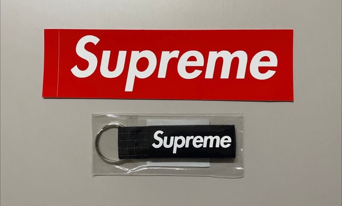 슈프림 립스탑 키체인 키링 + 스티커 상품이미지1