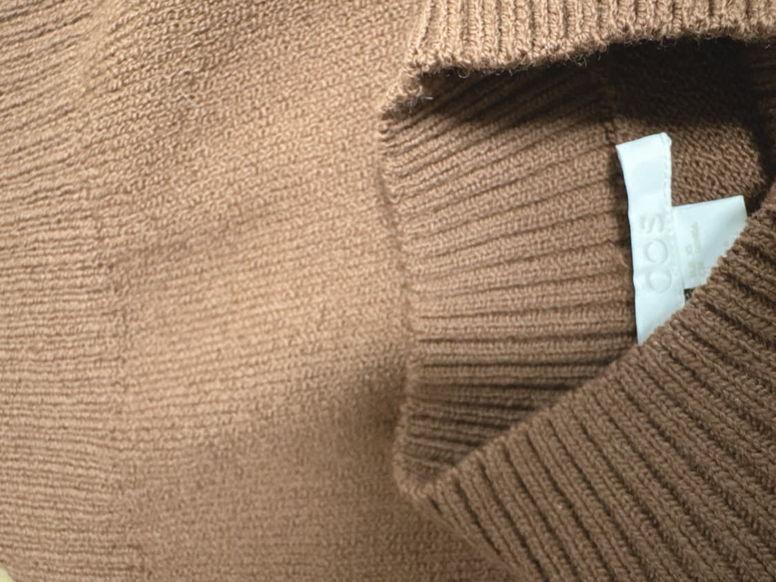 코스 브라운 울 혼방 니트 상품이미지5