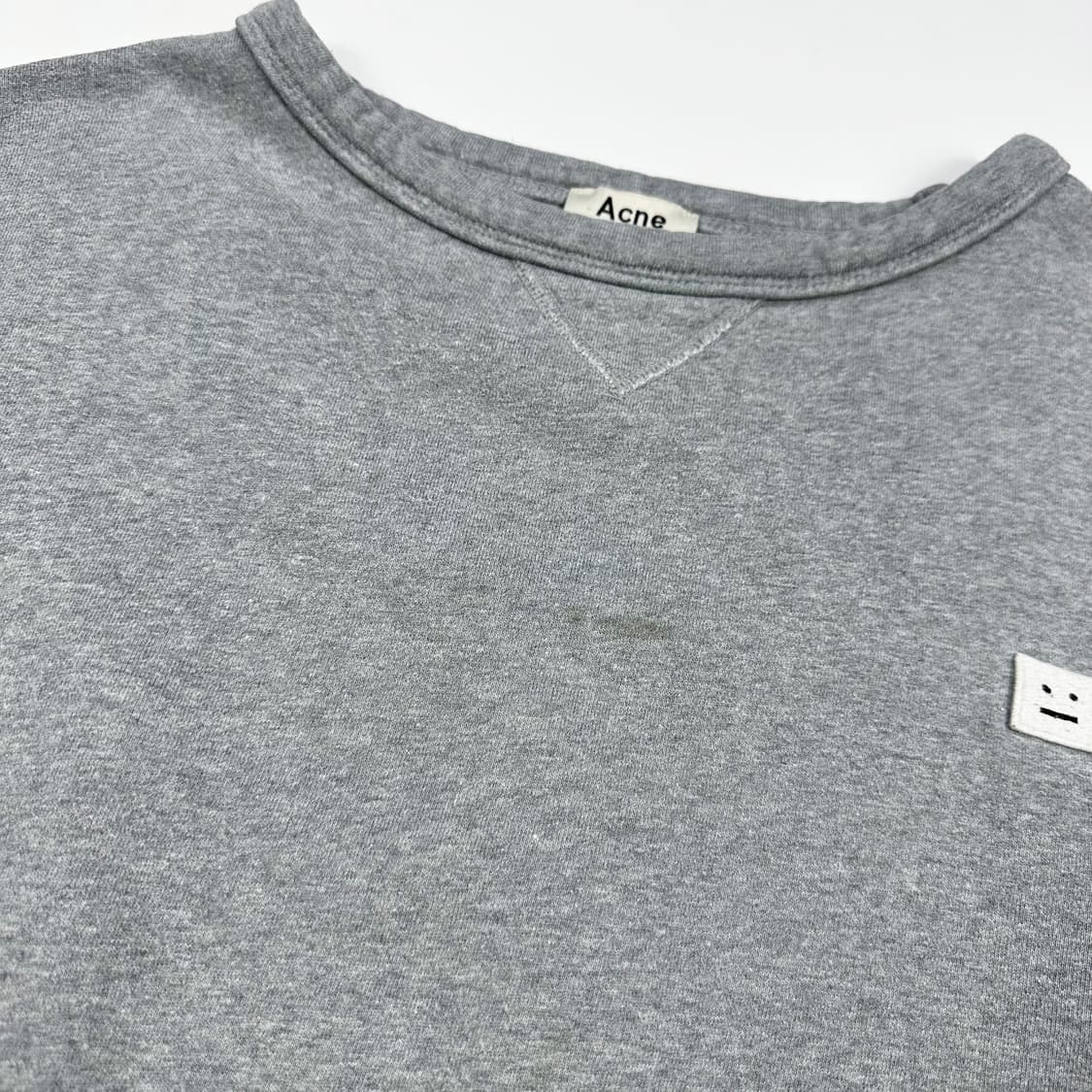 아크네스튜디오 핀트페이스 그레이 맨투맨 (M) 상품이미지4