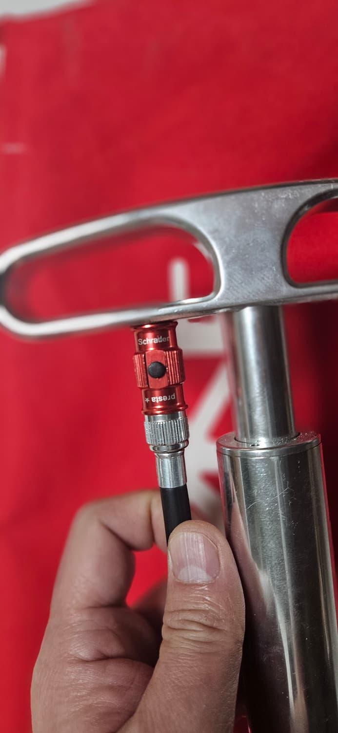 슈프림x리자인 자전거 펌프 상품이미지4