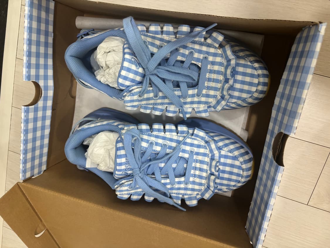 [S급/235] 아식스 x 슈슈통 타사 블루 깅엄 (실착 1회/풀박스) 상품이미지1