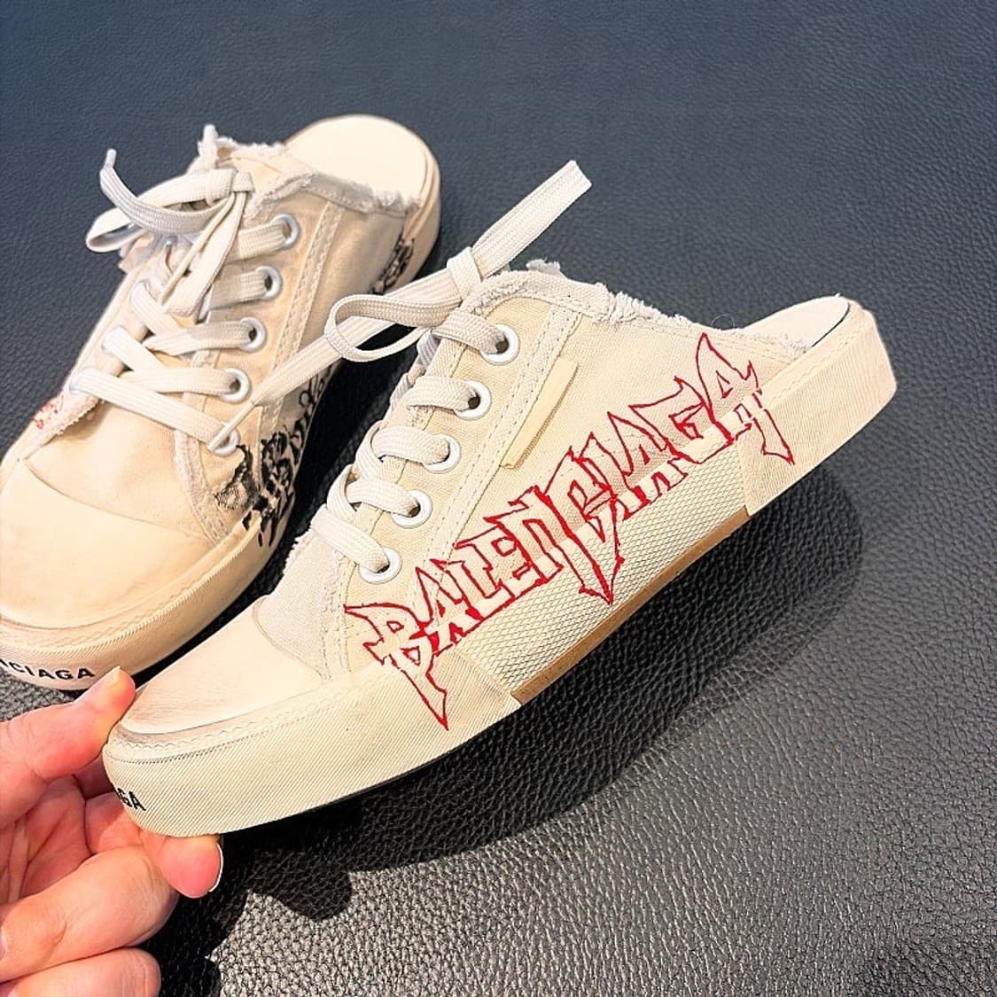 (정품/새상품) 발렌시아가 여성 베이지 빈티지 파리스 뮬 상품이미지3