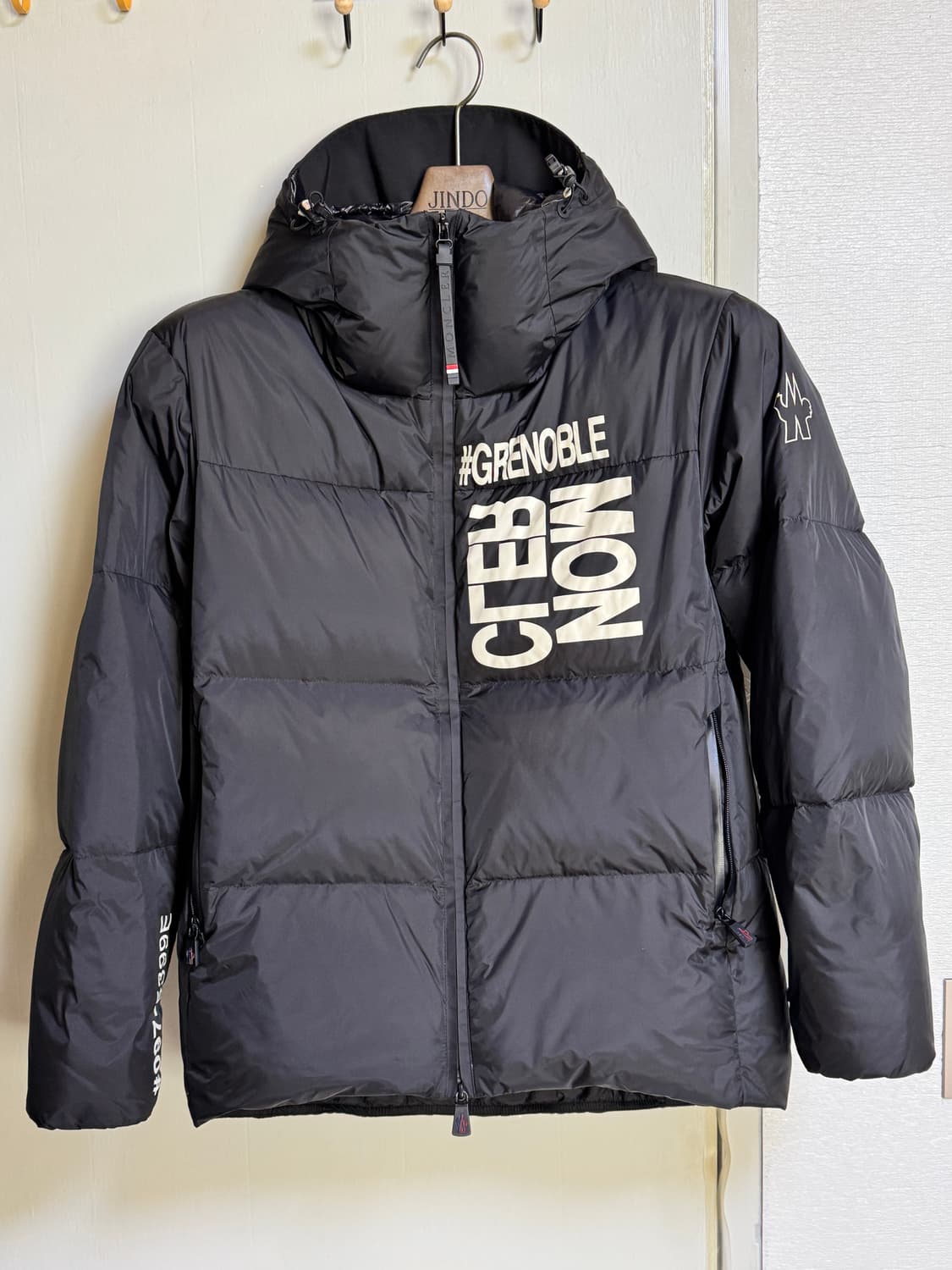 몽클레어 그레노블 남성 블랙 패딩 (4) 한국사이즈 100~110 상품이미지4