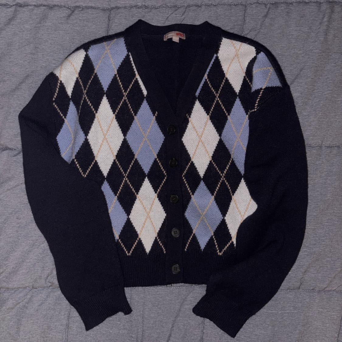 아가일 패턴 네이비 브이넥 가디건 상품이미지1