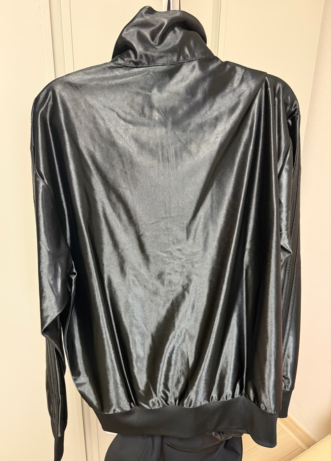 아디다스 q3 오버사이즈 트랙탑 s 상품이미지2