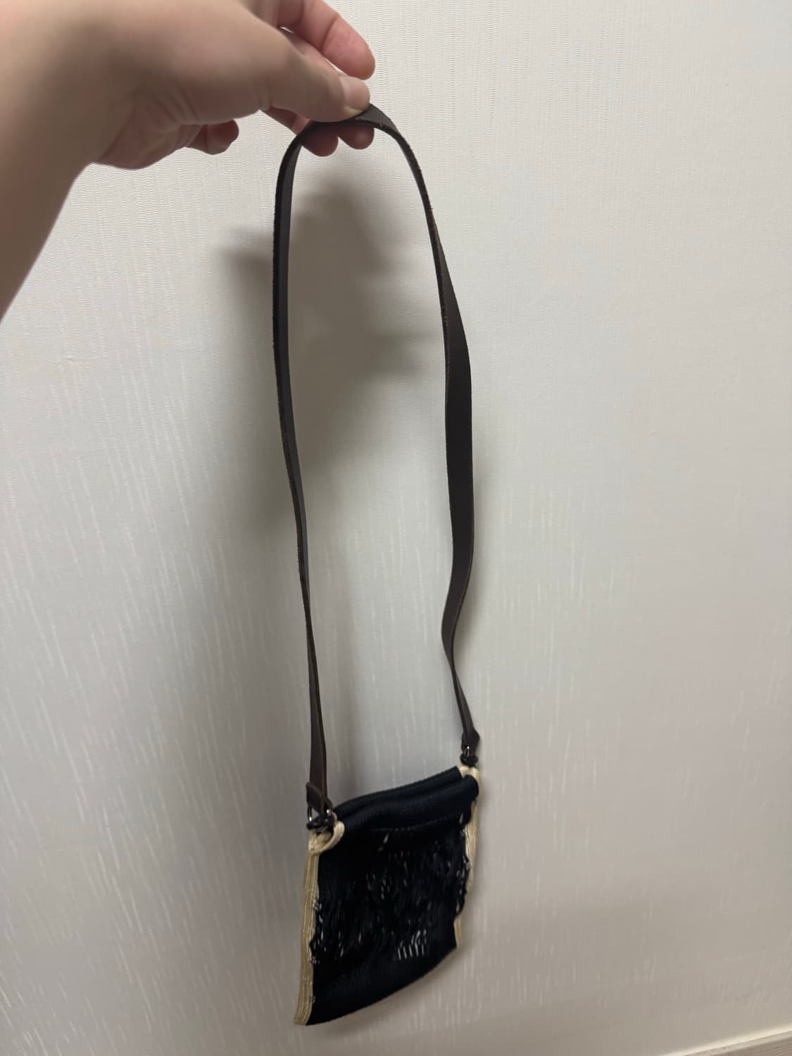 르메르 미니 크로스바디 필렛 네트백 블랙 상품이미지2