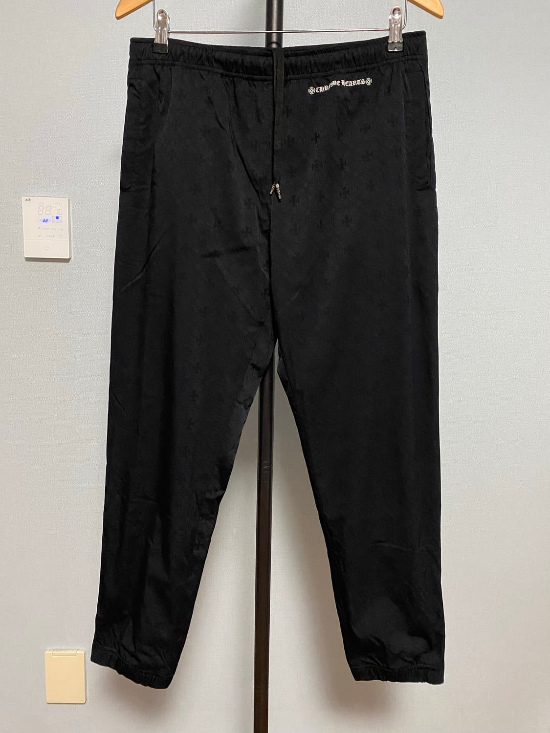 [M] 크롬하츠 매치포인트 크로스 모노그램 팬츠 블랙 상품이미지1