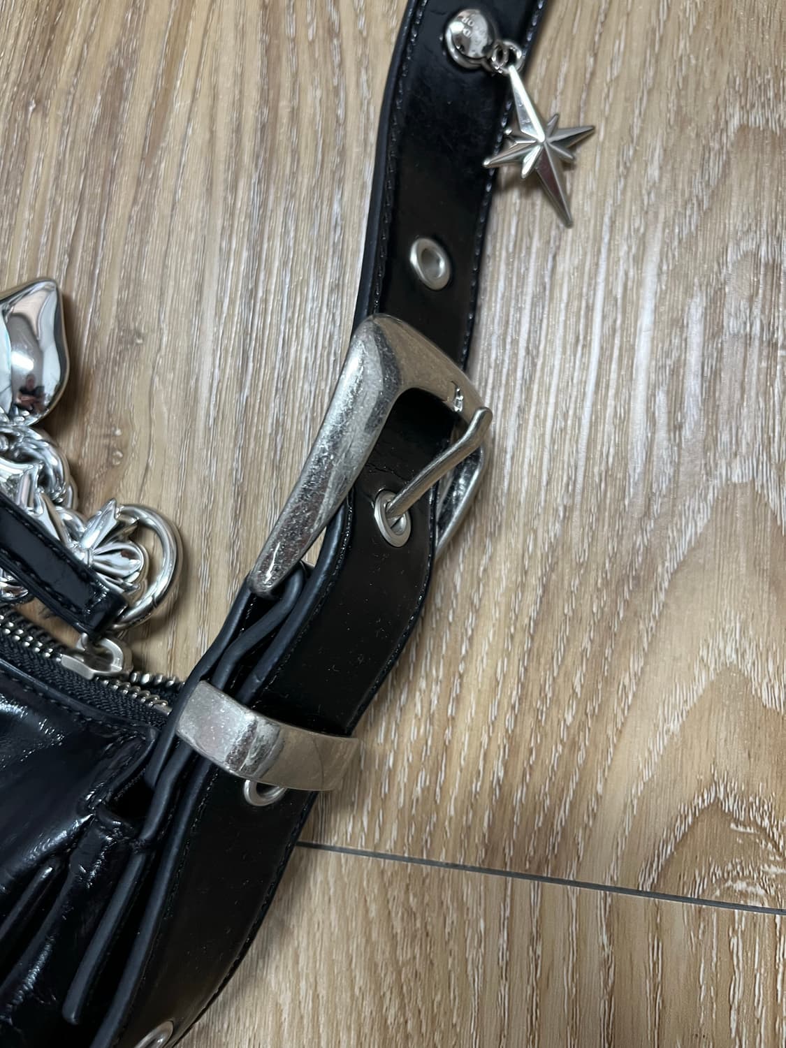 파인드카푸어 벨티백 상품이미지6