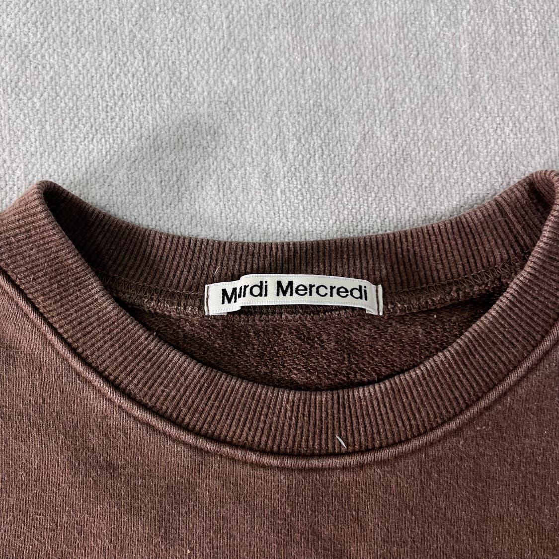 100 마르디 메크르디 맨투맨 상품이미지3