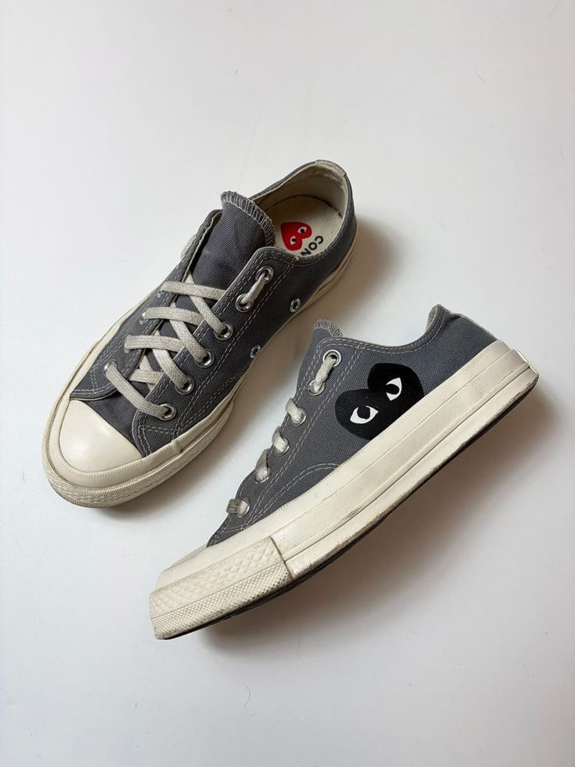 꼼데가르송 X 컨버스 척70 플레이 에그렛 로우 스니커즈 Q1467 상품이미지1
