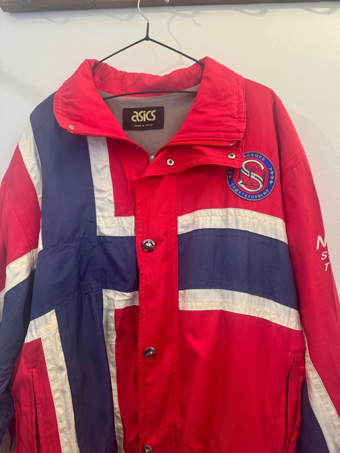 ASICS 노르웨이 스피드 스케이팅 국가대표 팀복 상품이미지3