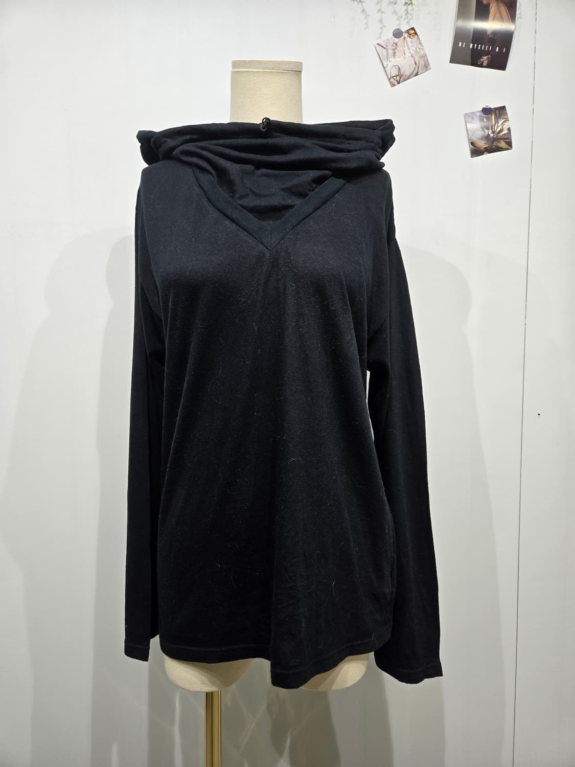 고무 블랙 브이넥 후드 긴팔 티셔츠 요지 야마모토 상품이미지1