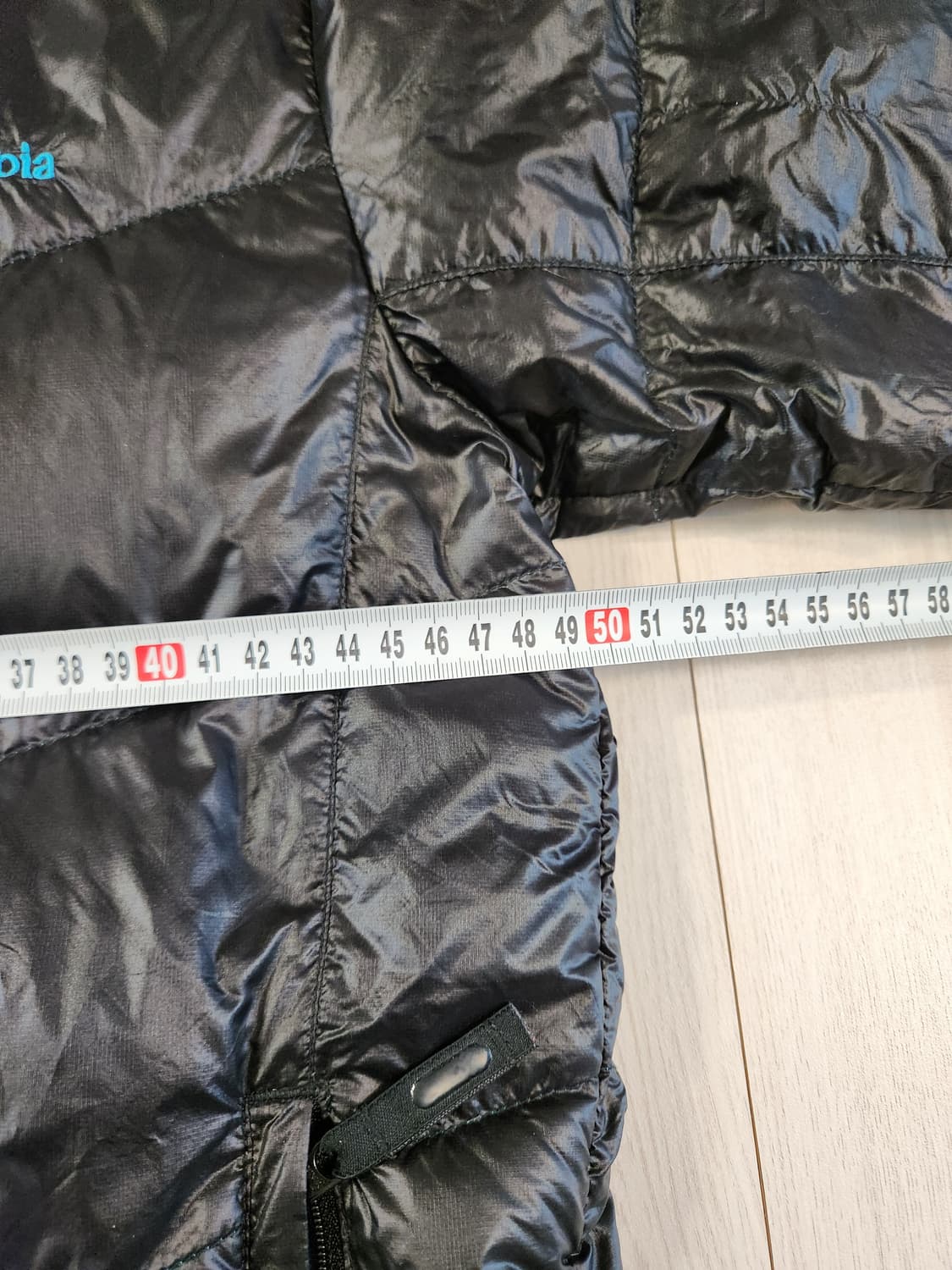 컬럼비아 구스다운 옴니쉴드 경량패딩 사이즈95(m)

여러 중고사이트에도 상품이미지4