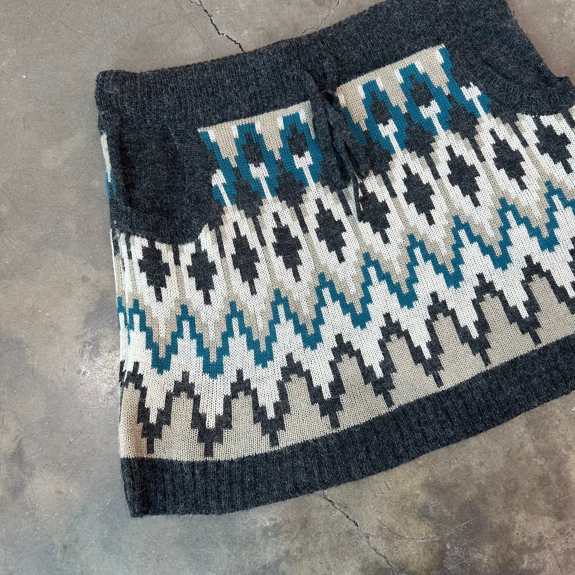 에스닉 패턴 니트 스커트 상품이미지3