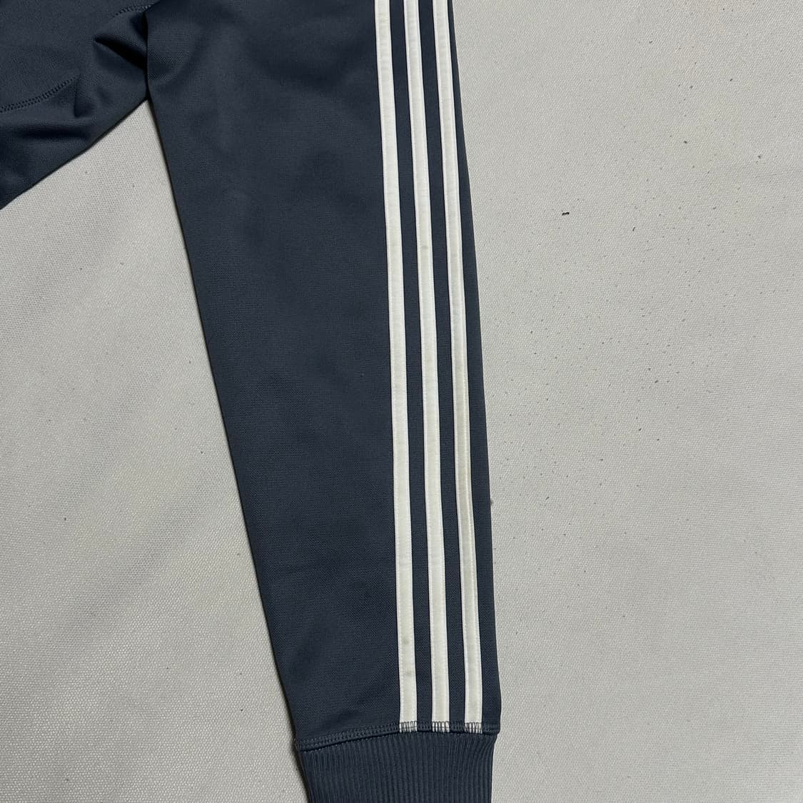 105 아디다스 레알 마드리드 그레이 트랙탑 상품이미지7