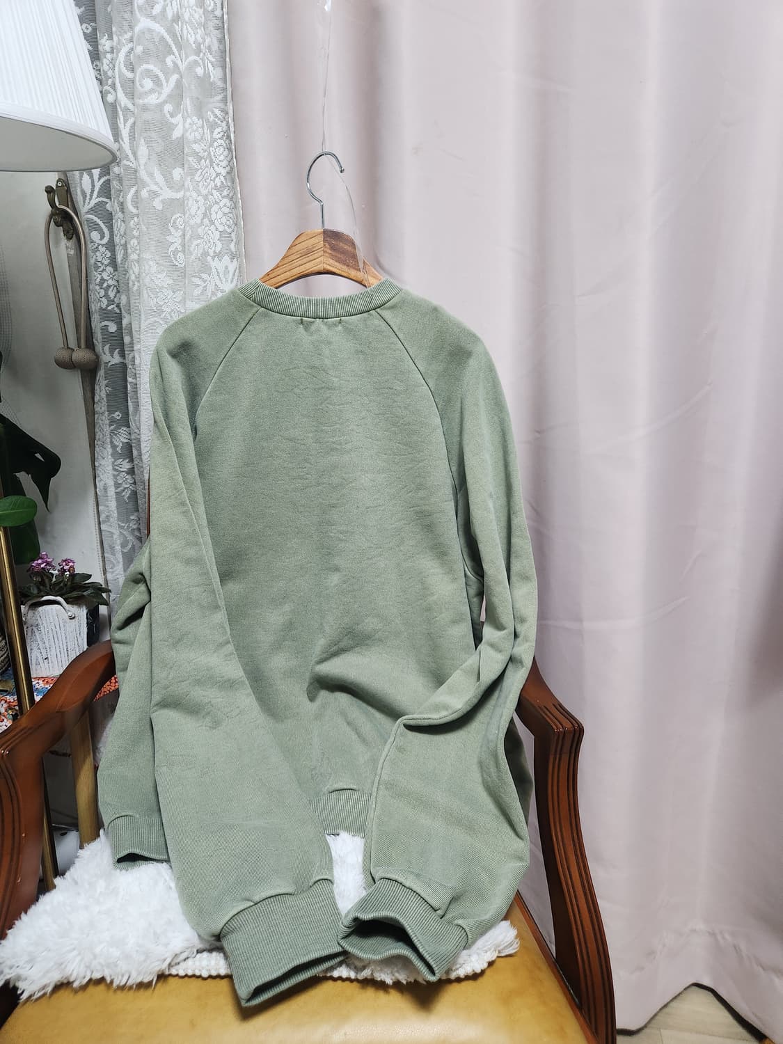 에이카 연두색 맨투맨 티셔츠 상품이미지8