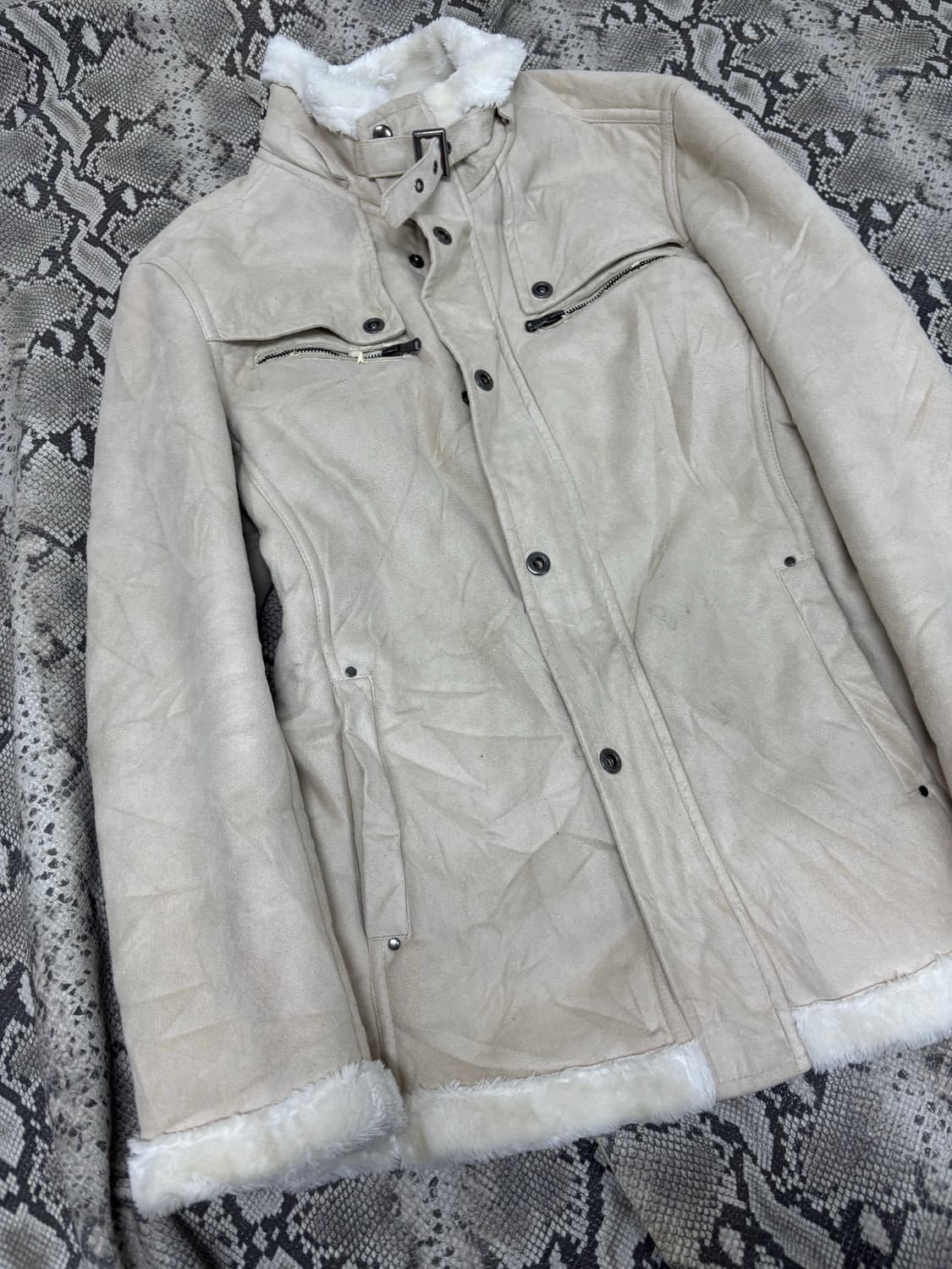 [ROUSHATTE]VKEI White Fur Trimming NeckB 상품이미지7