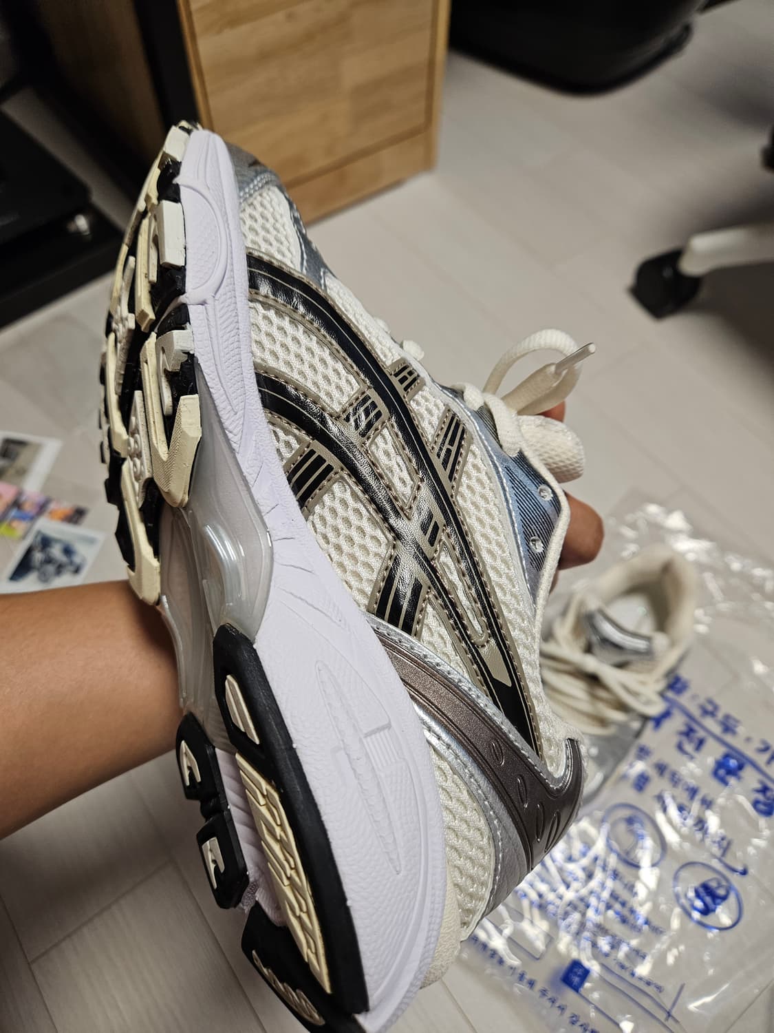 젤카야노14 크림블랙 240 상품이미지4