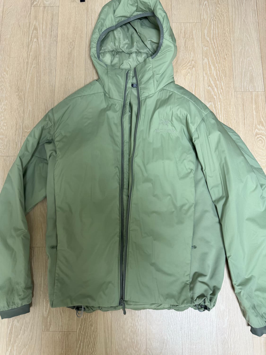 [L] 아크테릭스 아톰 후디 클로리스 컬러 판매 상품이미지1