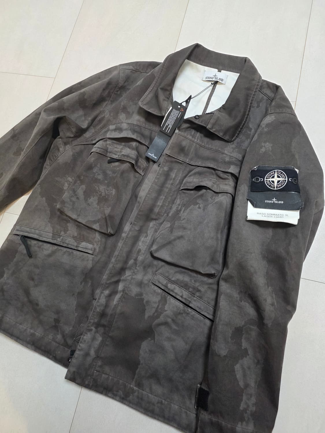 스톤아일랜드 Raso Gommato 3L Laser camo 상품이미지3