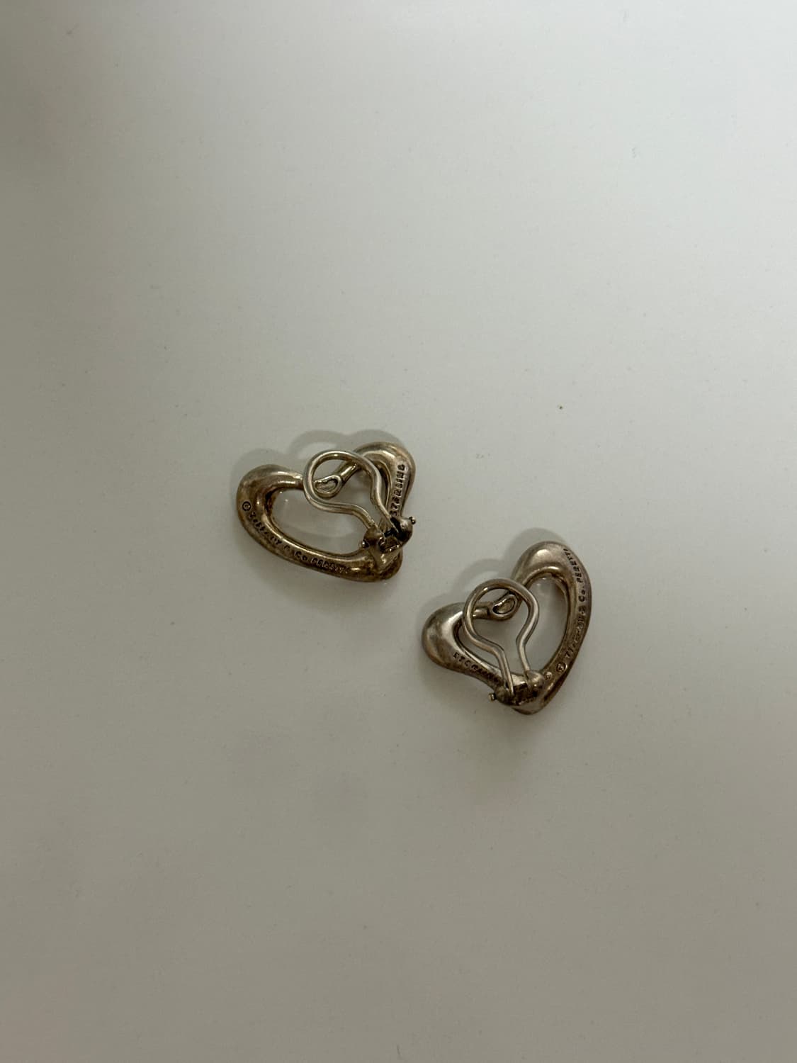 티파니앤코 러빙하트 은 귀찌 상품이미지2