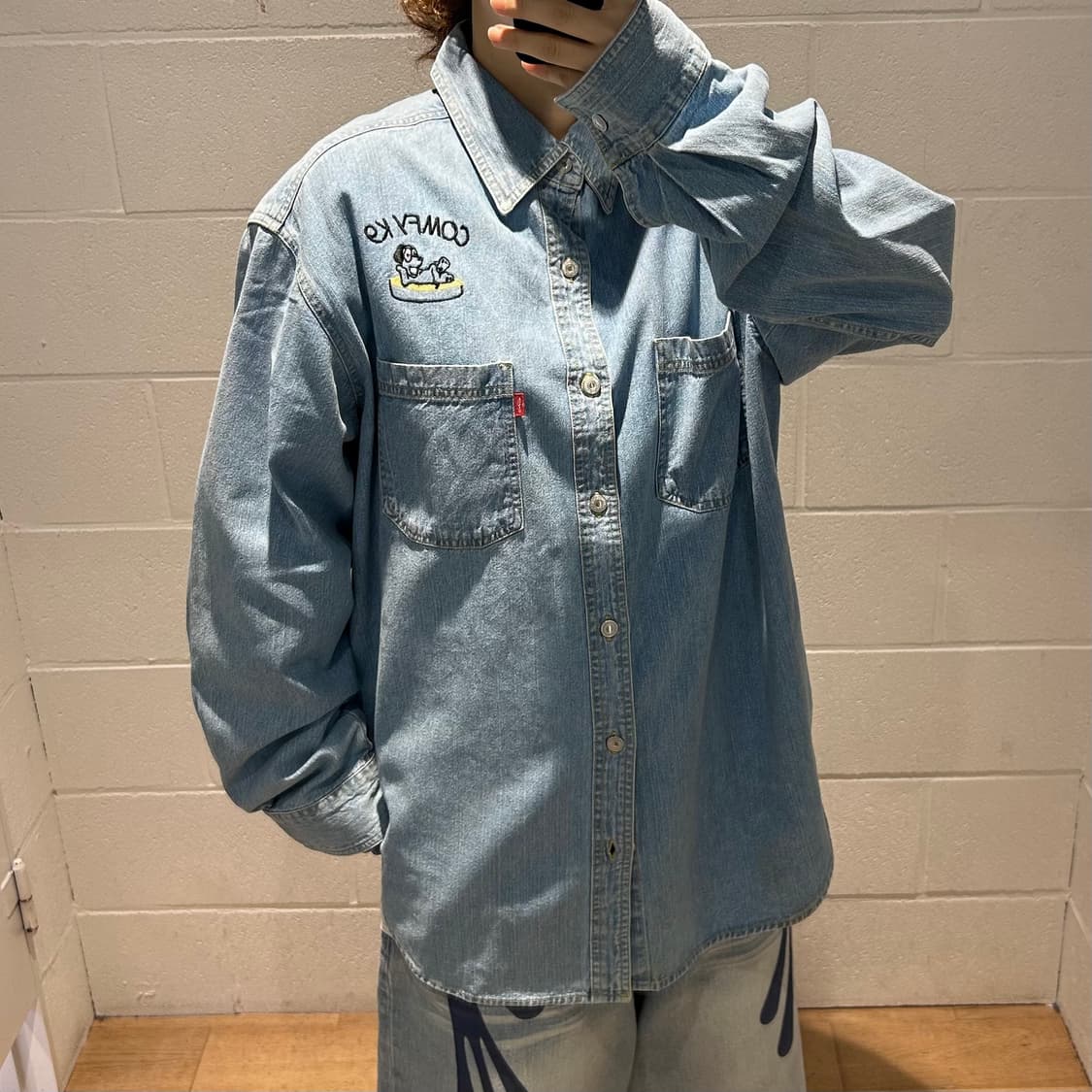 Levis Embroidered Denim Shirts 상품이미지2