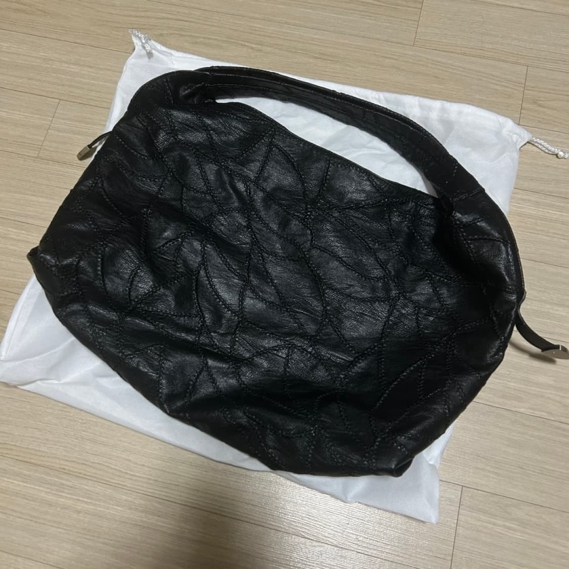 샌드뮤지엄 CACTUS 호보백 블랙 상품이미지3