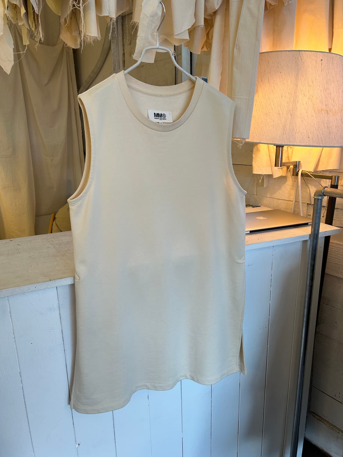 MM6 sleeveless  상품이미지1