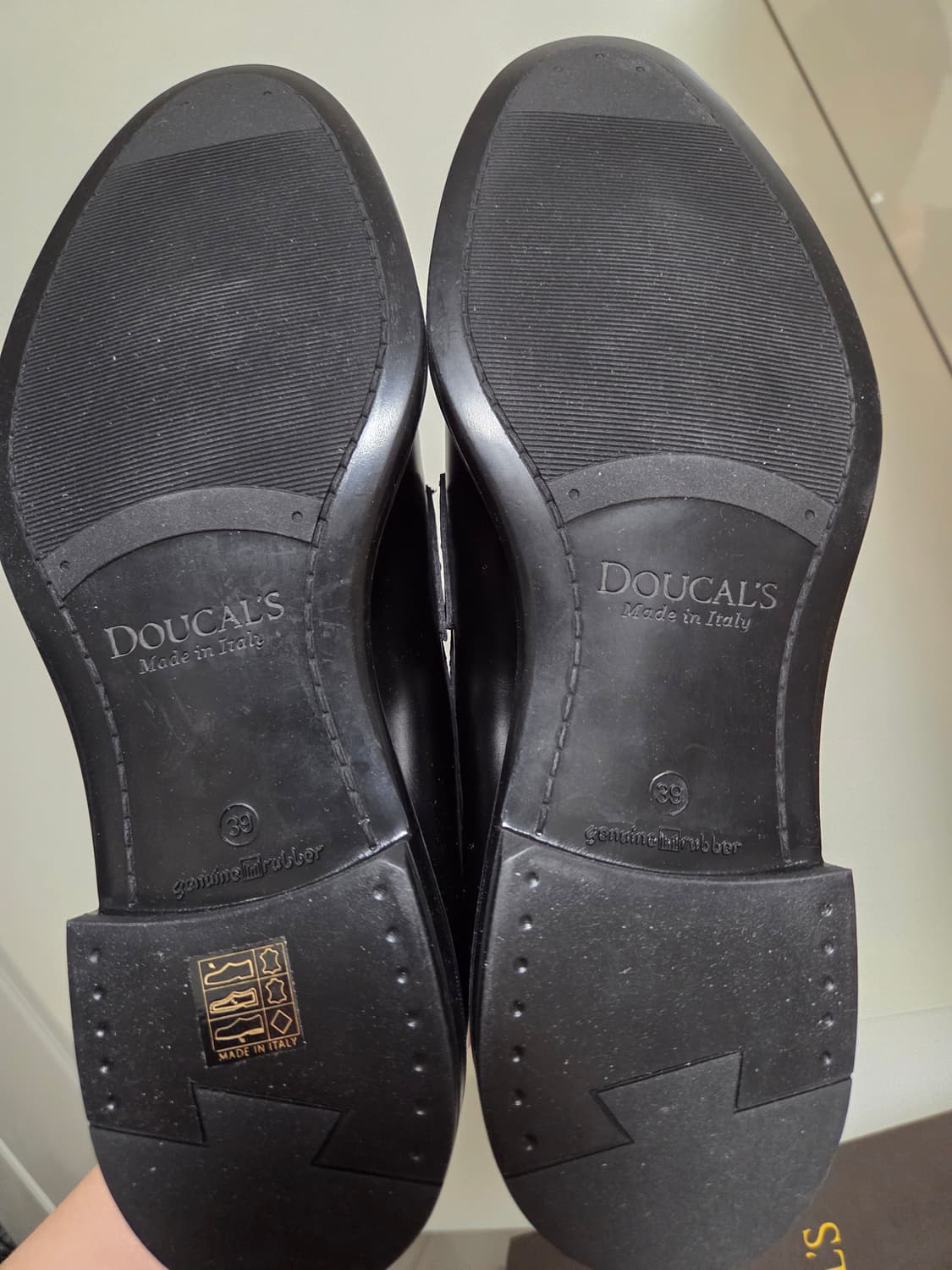 Doucal's 이태리 카프스킨 로퍼 상품이미지6