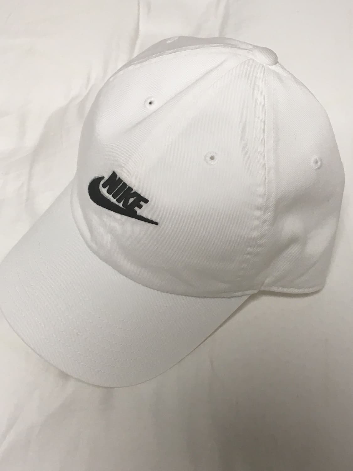 나이키 화이트 볼캡 상품이미지2