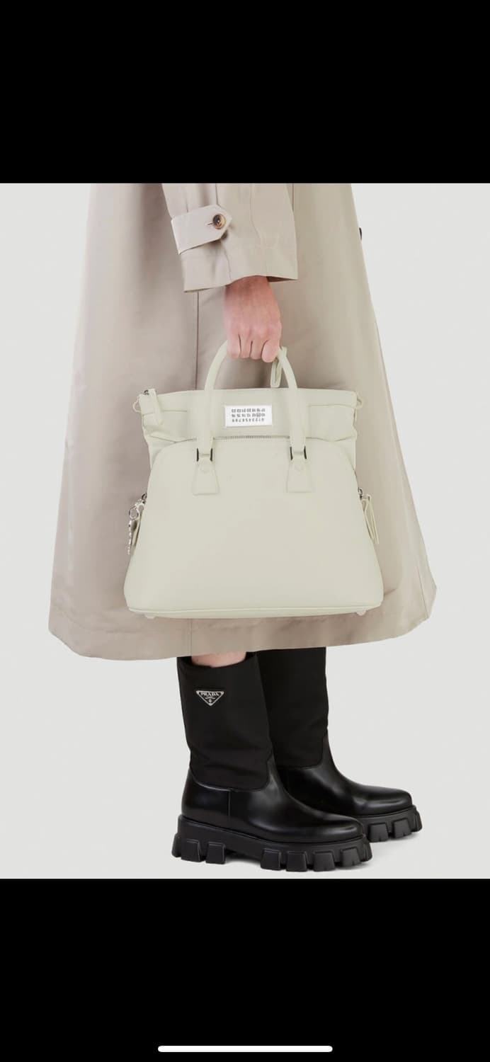 메종마르지엘라 화이트 미디움 숄더백 새상품 상품이미지1