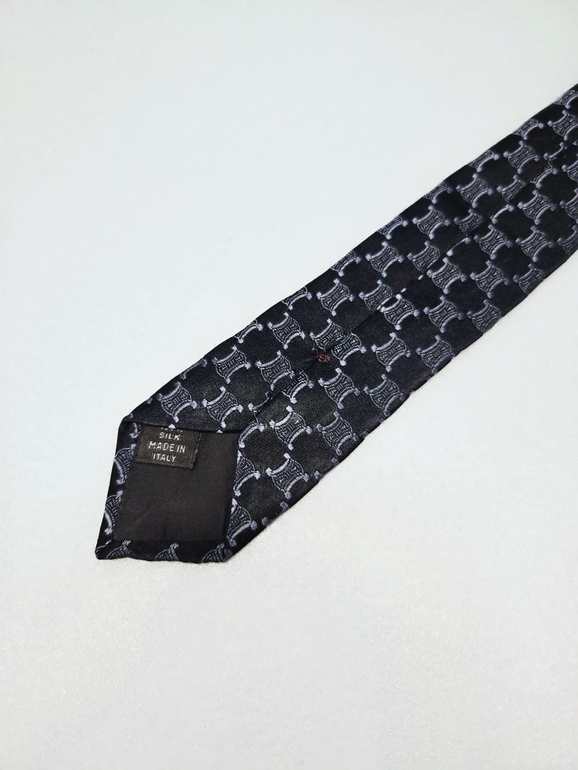셀린느 트리오페 블랙 실크 넥타이 상품이미지5