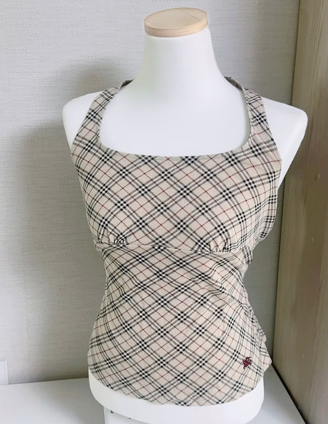 버버리 유일매물 블루라벨 노바체크 홀터넥 민소매 나시 슬리브리스 상품이미지1