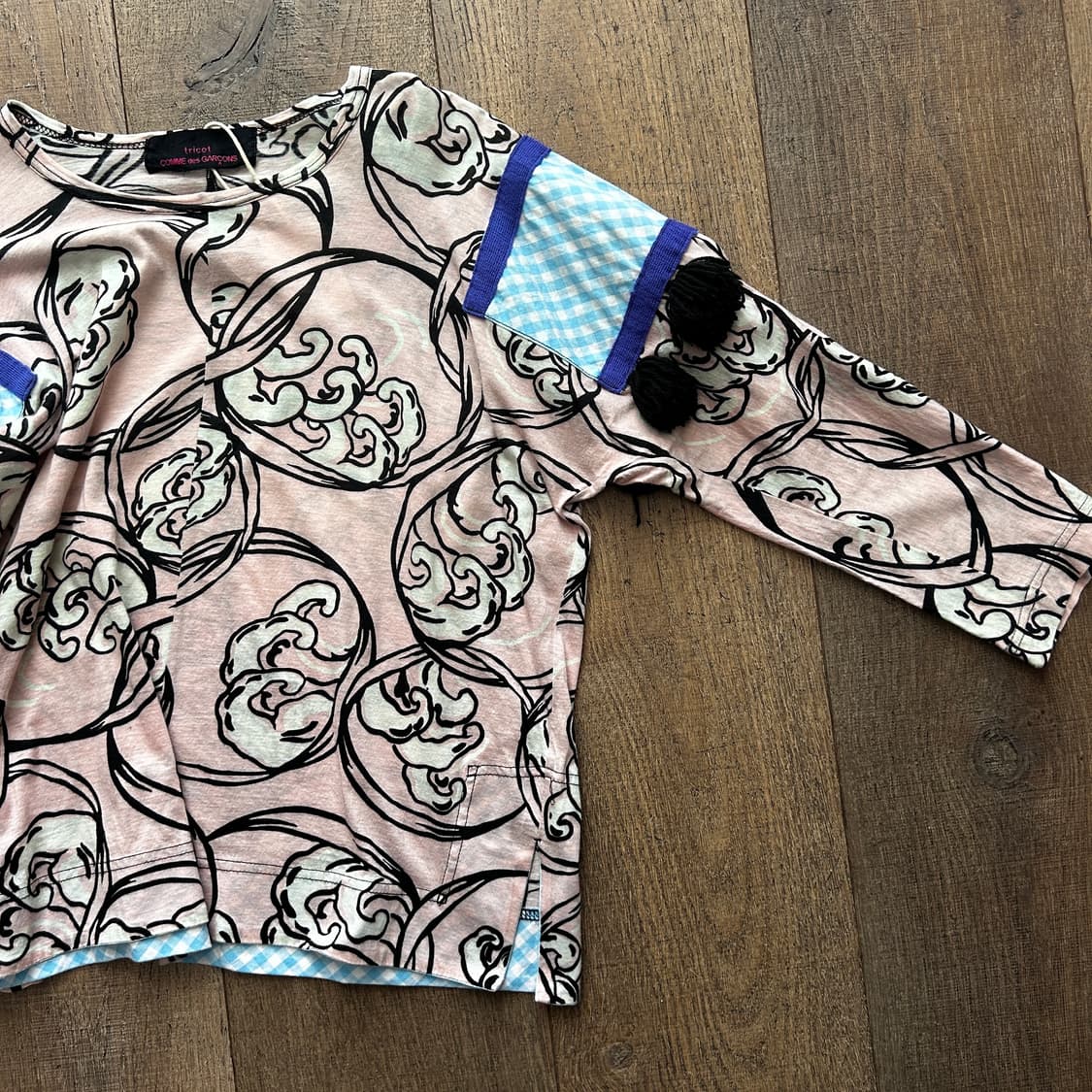Pattern Pompom Detail Long Sleeve 상품이미지2