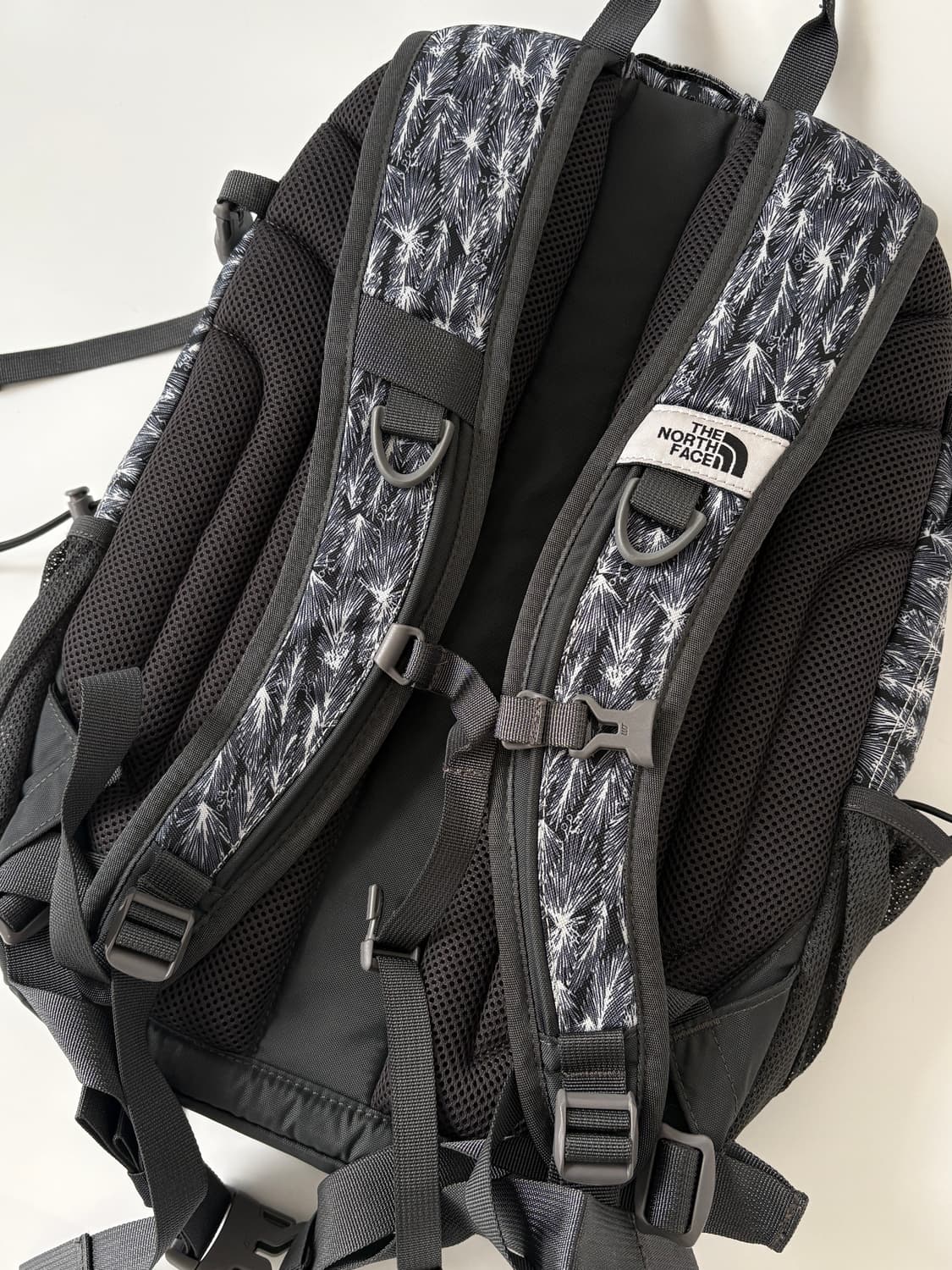 노스페이스 THE NORTH FACE 싱글샷 20L 백팩 블랙 상품이미지5