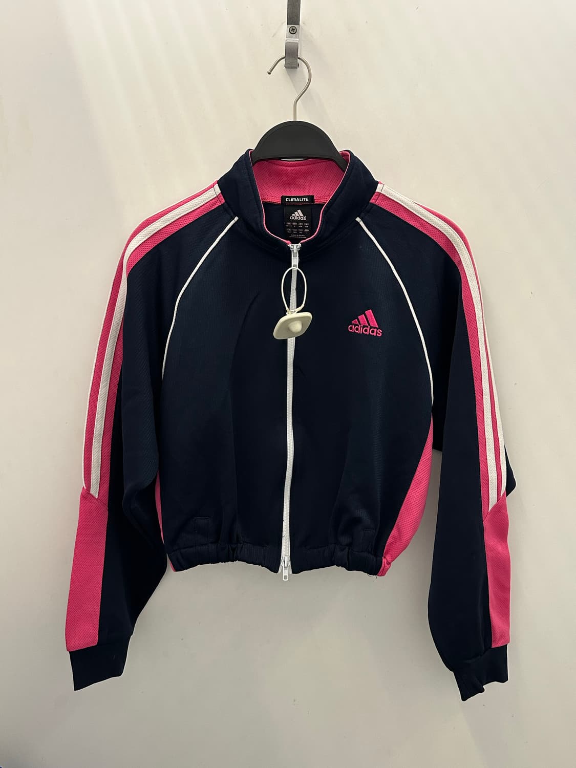 ADIDAS 아디다스 리메이크 2-WAY 크롭져지 상품이미지1