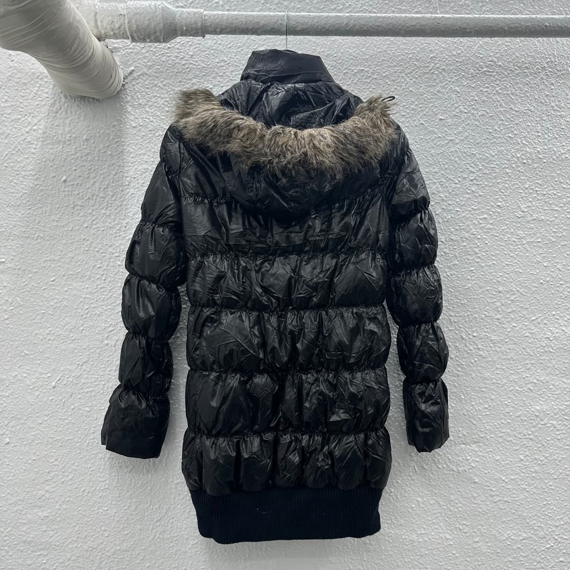 Glossy fur padding jacket  상품이미지4